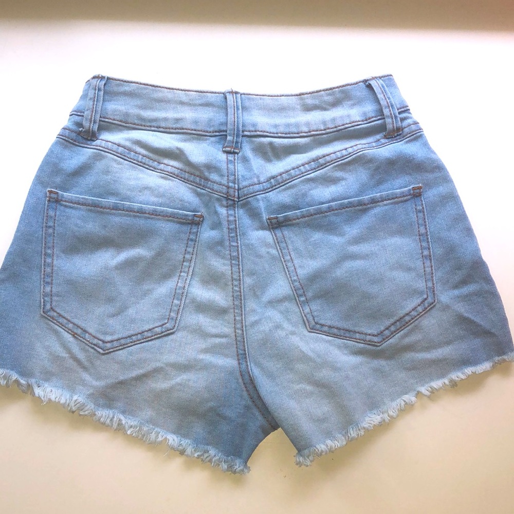 High Rise Festival Shorts - Picture 2 of 3